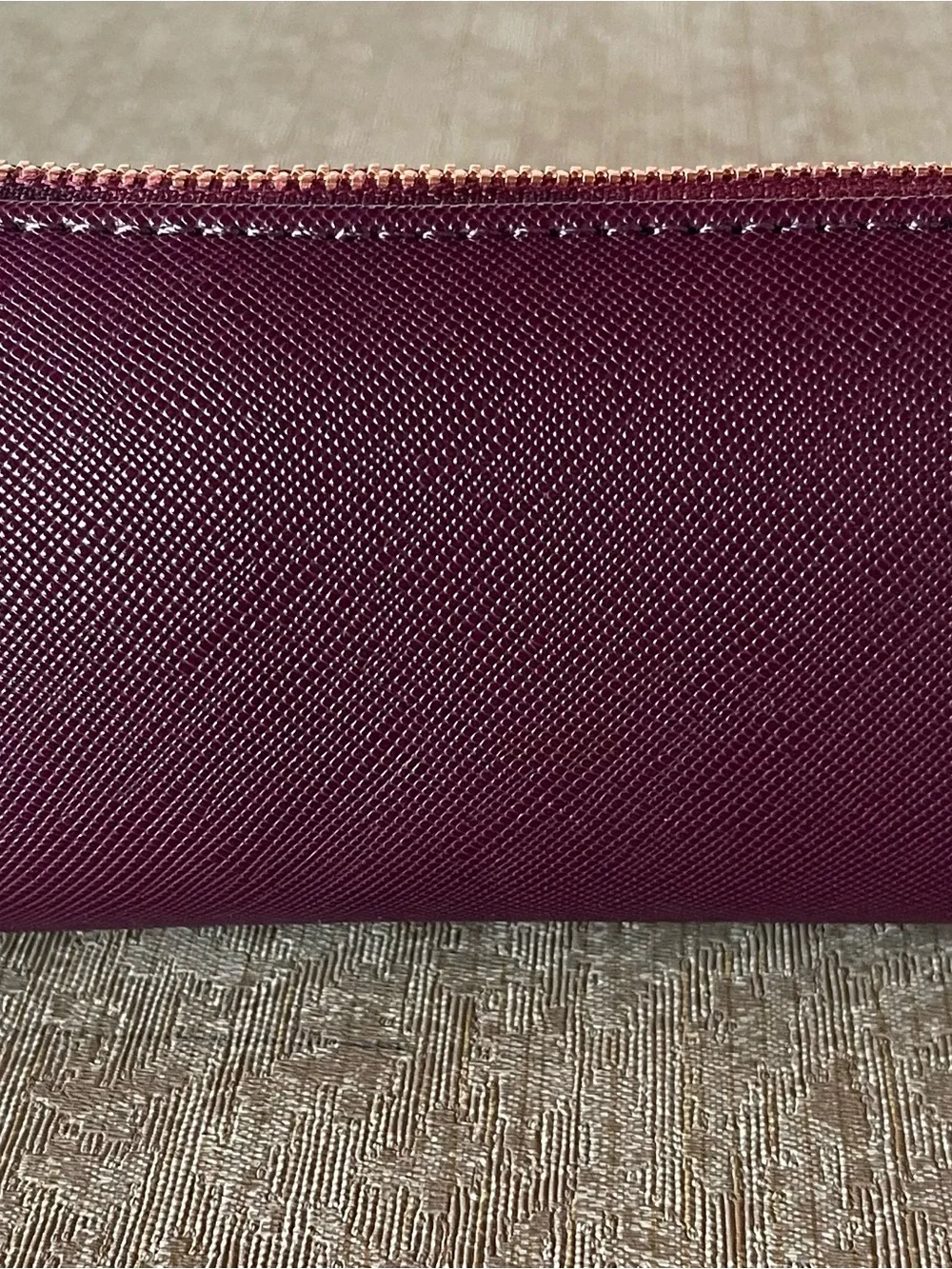 Notiq Vegan Pencil Pen Cosmetic Pouch in Burgundy with Gold Accent
